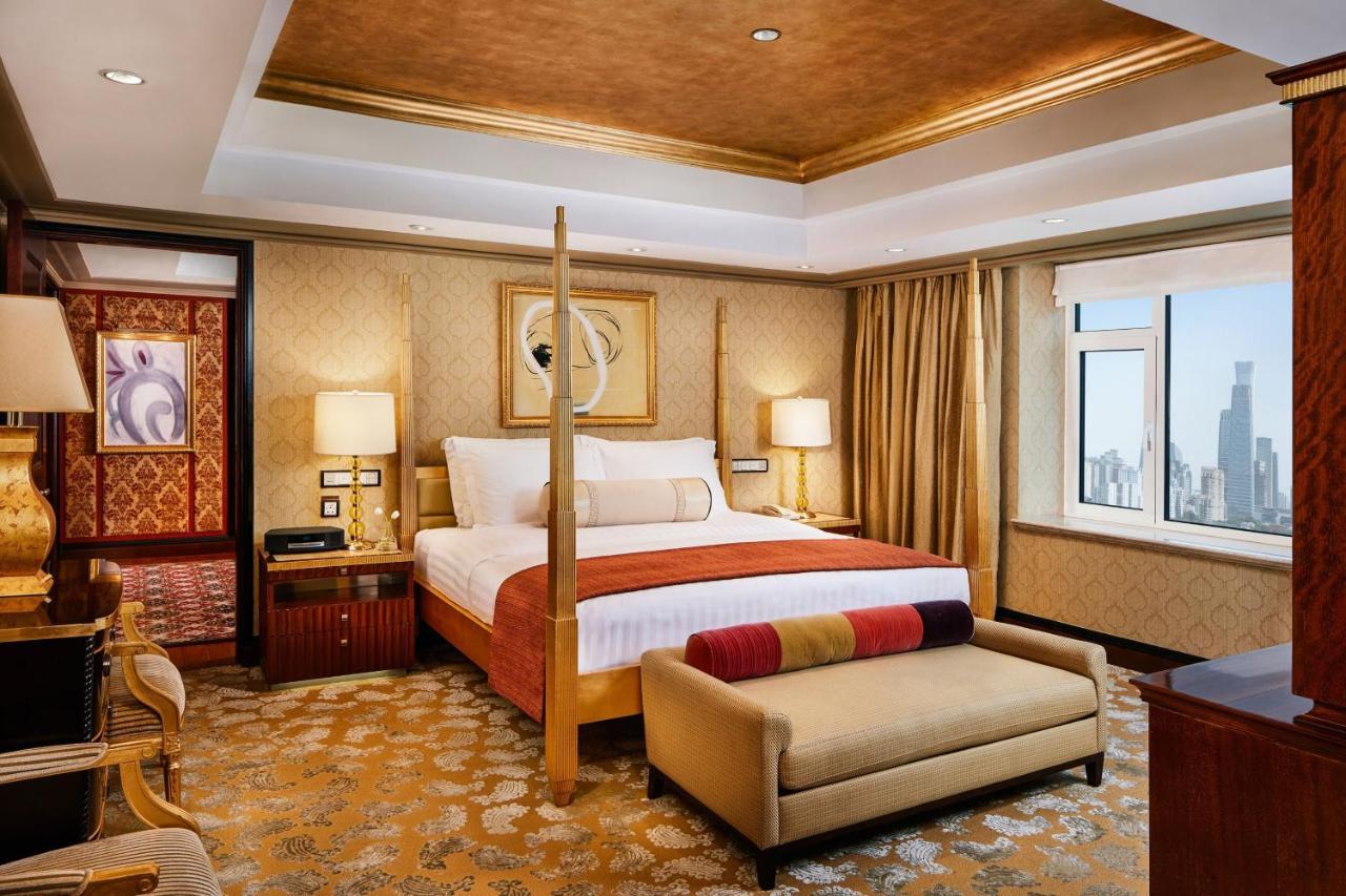 The St. Regis Отель