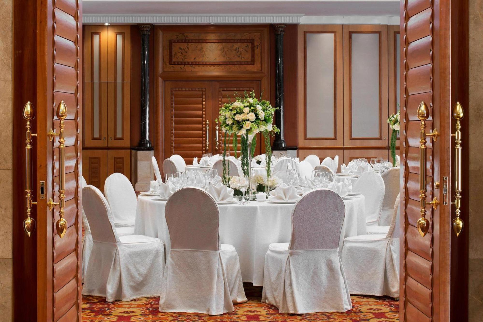 Отель The St. Regis 5*